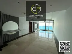 Live In A Spacious Ocean View Apartment.