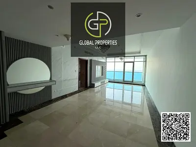 Live In A Spacious Ocean View Apartment.