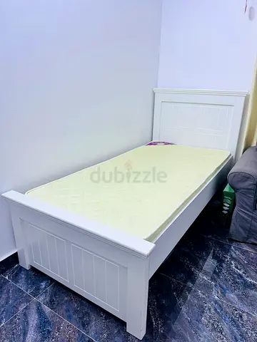 Single white wooden bed frame with mattress — good condition Urgent sale !!!