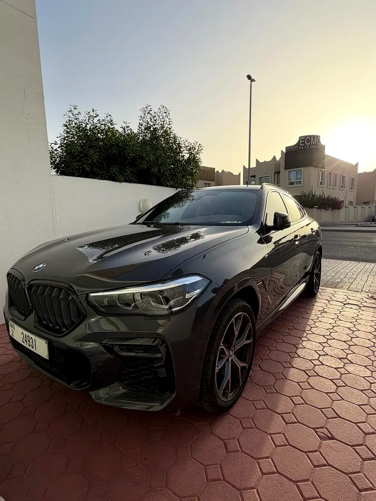 BMW X6 2023 — photo 1 of 6