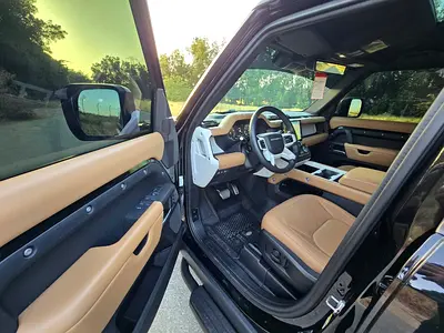 2025 LAND Rover DEFENDER thumbnail 13