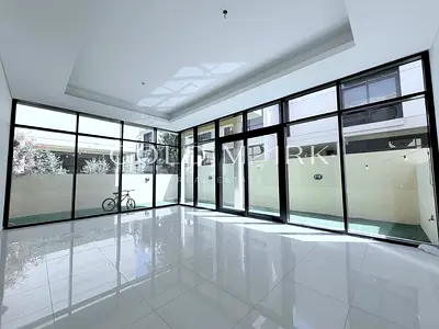 Spacious Layout | Prime Location | Vacant Now