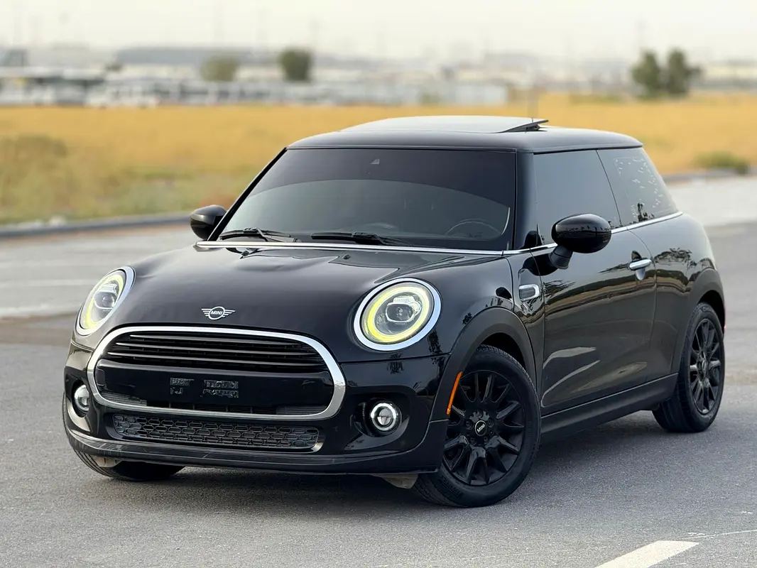 MINI Cooper 2020 — photo 1 of 14