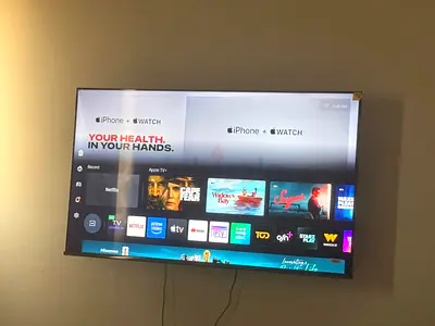 Hisense 55 4K UHD Smart TV for Sale! (Like New)