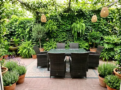 Luxury Patio Dining Set – 6 Chairs Enjoy outdoor meals in comfort with this modern patio dining set.