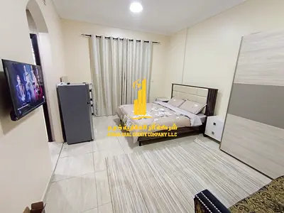 استوديو فاخر مفروش بالكامل بمطبخ منفصل و بلكونه مفتوحه✨عجمان الروضه 2 . للإيجار الشهري.الإيجار يشمل الفواتير والإنترنت وموقف