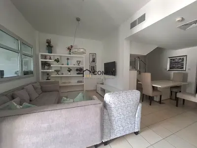 Villa 4 Bedroom + Maid + Roof top / Well Furnished