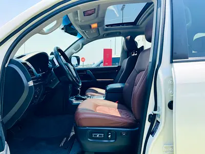 2019 Toyota LAND CRUISER — фото 8
