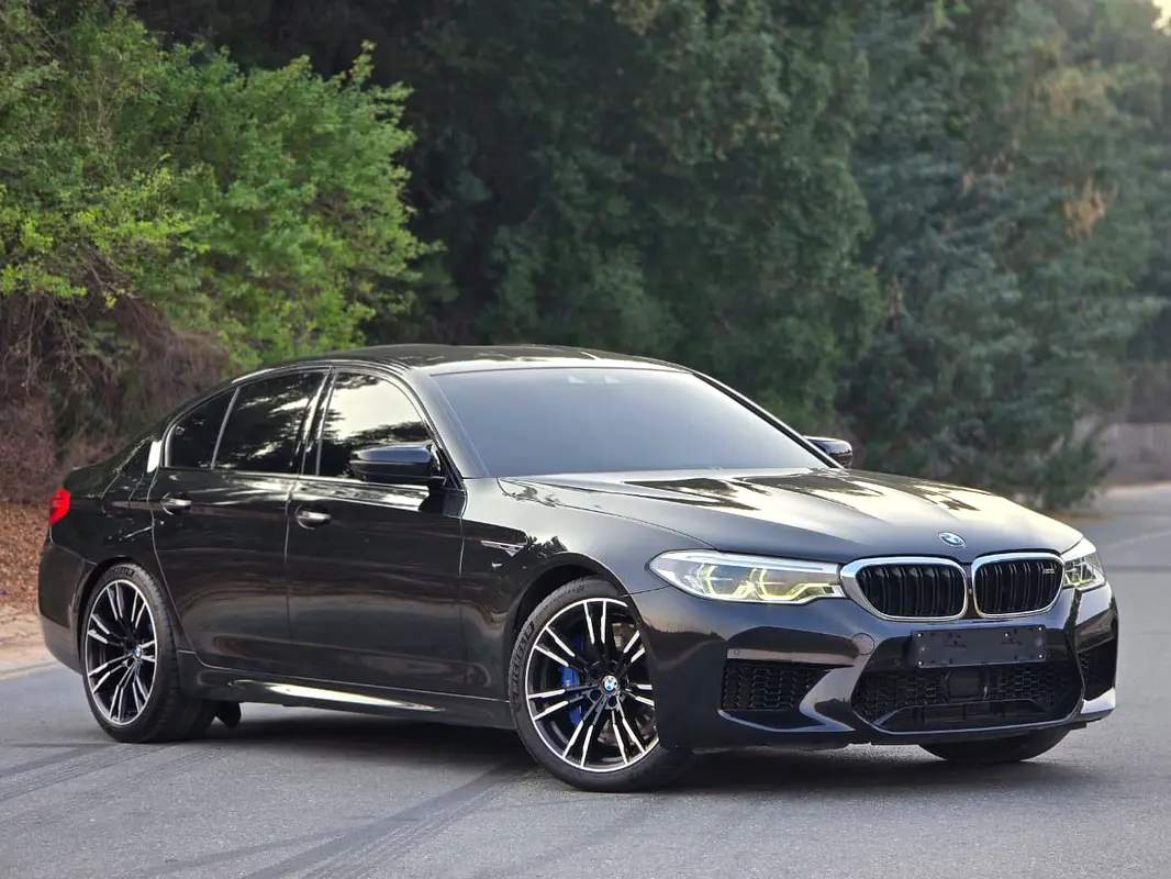 BMW M5 2019 — photo 1 of 20