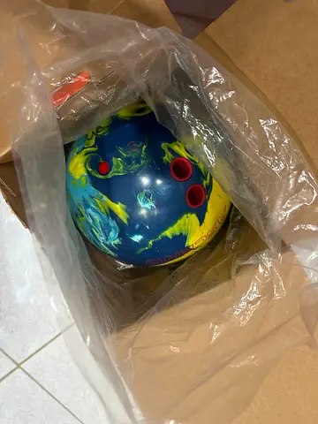 Motiv 10 Pound Bowling Ball