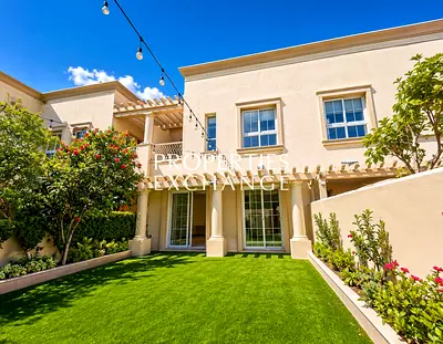Single Row| Close to lake | Vastu | Multiple Options