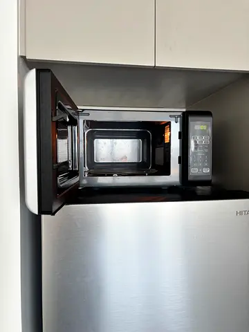 Microwave - Good Working Condition
