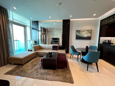 Fully Upgraded | Spacious | 1BR | Plenty of Natural Lights | Downtown | Damac Upper Crest