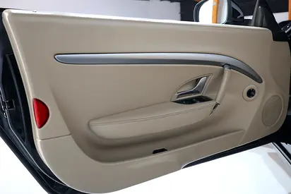 صورة 10 لـ 2015 Maserati GRANCABRIO
