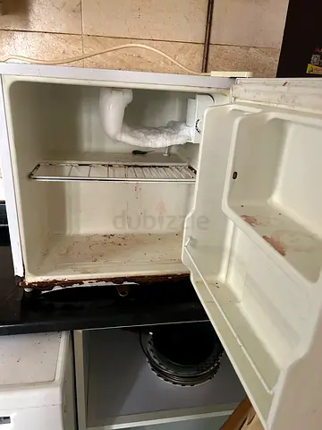 Small Fridge تلاجه صغيره