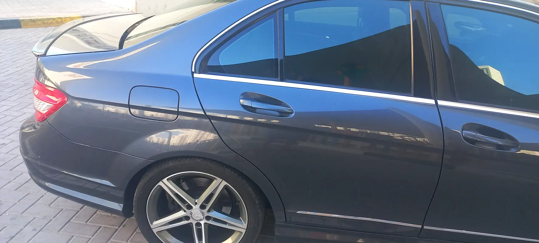 Mercedes-Benz C-Class 2009 — photo 1 of 12