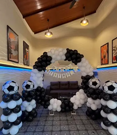 Balloons decorations services Available