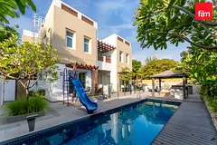 Rahat 4 Beds Corner Single Row With Private Pool
