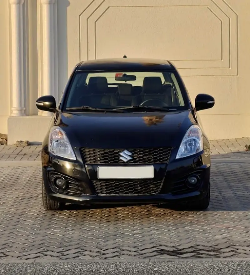 Suzuki Swift 2013 — photo 1 of 10