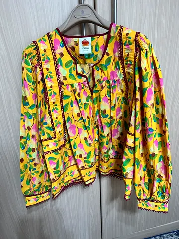 New Farm Rio Yellow floral long-sleeve womens blouse, lightweight cotton blend