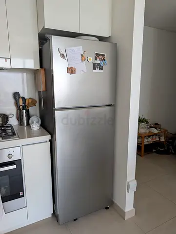 Samsung Silver Top-Freezer Refrigerator - Good Working Condition