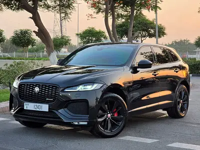Jaguar F-Pace R-Dynamic 2022 GCC Specs - Full Service History Excellent Condition Under Warranty