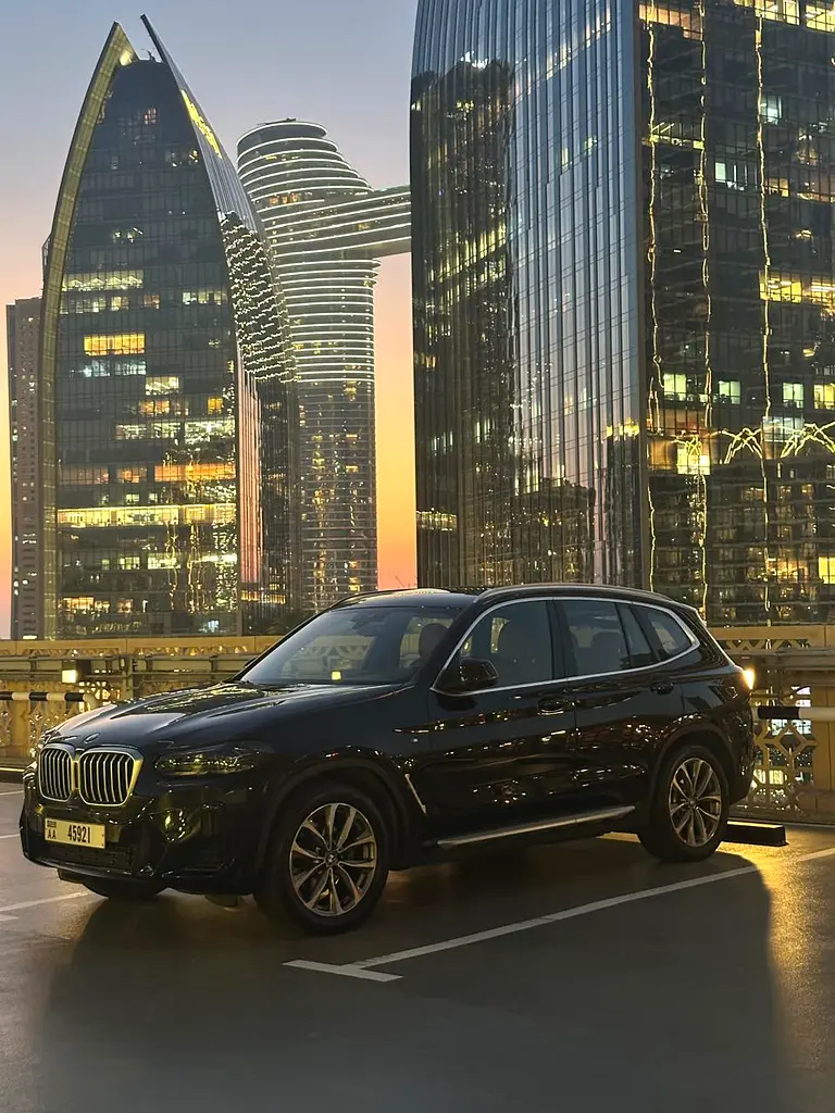 BMW X3 2022 — photo 1 of 8