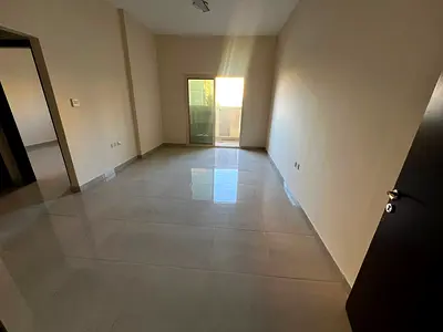اجمل الشقق المتاحه بارقى التشطيبات واكبر المساحات في موقع مميز على كورنيش عجمان  _ سكن عائلات