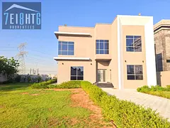 Vastu compliant || Easy access || Spacious || Servant quarters