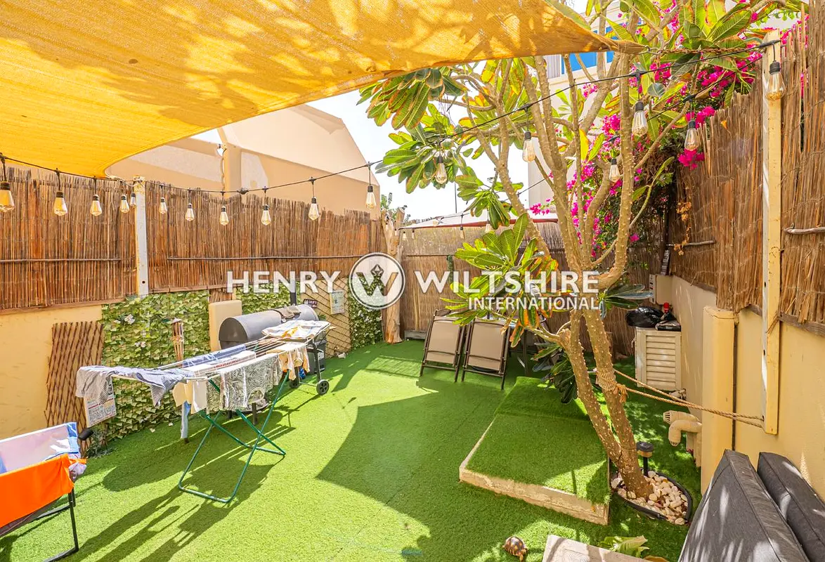 'Vacant Now | Single Row | Family Friendly Community
