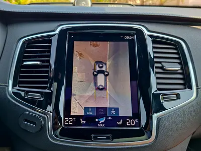 2021 Volvo XC90 — фото 13