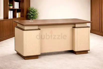 Modern Office Workstation Desk with Lockable Drawer – Wooden Office Table For UAE Offices
