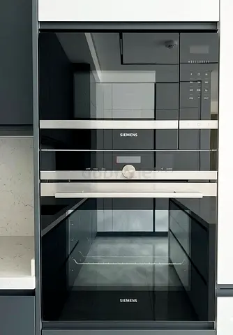 Siemens Built-In Oven  Microwave Set – Like New Condition, Premium German Kitchen Appliances