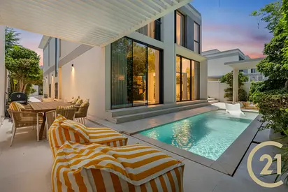 Private Pool | Luxury Upgrades | VOT