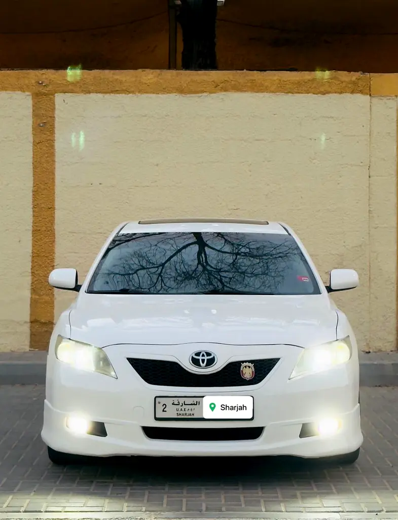 Toyota Camry 2007 — photo 1 of 10