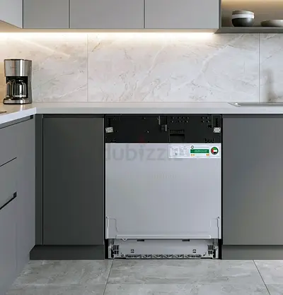 SMEG Built-In 2-Rack Dishwasher – Like New Condition, Premium Italian Design