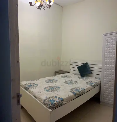 Spacious and clean male individual partition