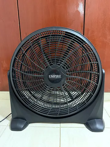 Black Table Fan with 3-Speed Control - Excellent working Condition