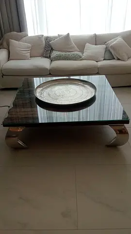 Selling luxury marina home coffee table like new