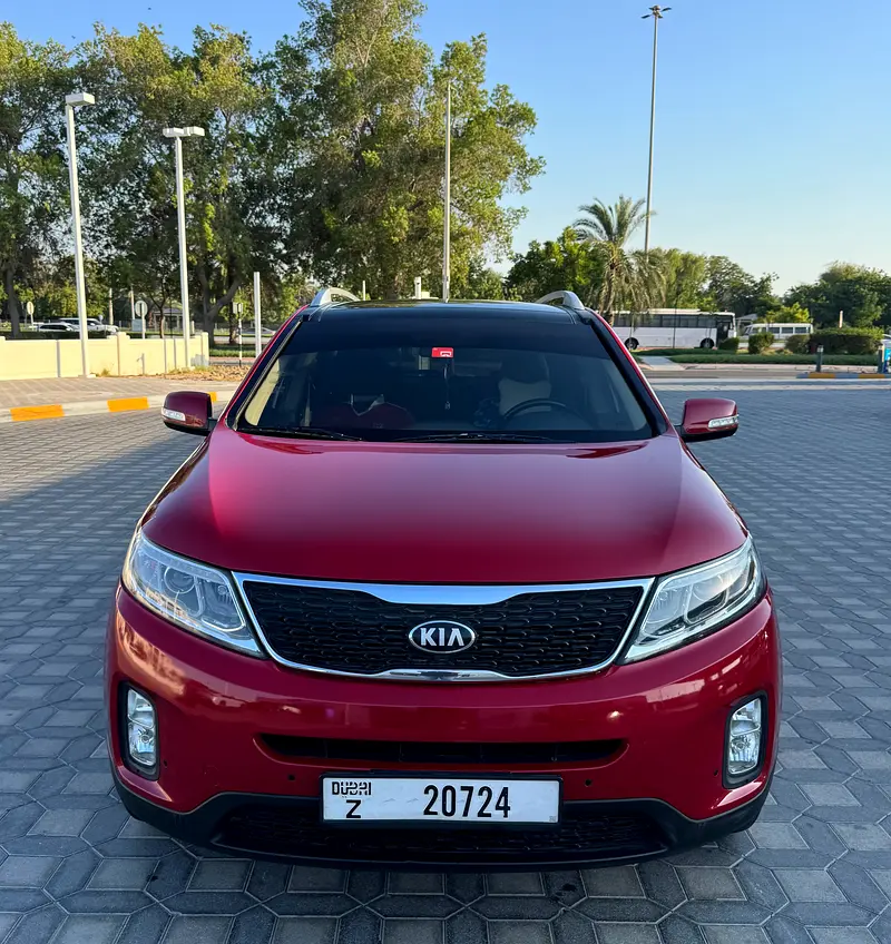 Kia Sorento 2014 — photo 1 of 9