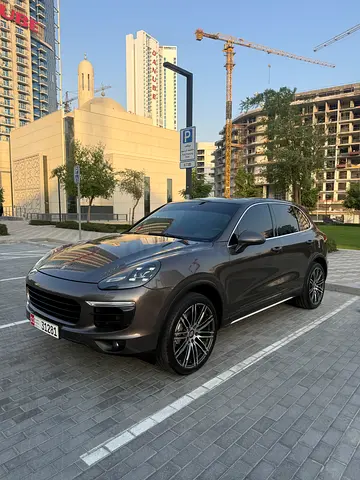 Porsche Cayenne S 2015 | GCC Specs | Low kilometers