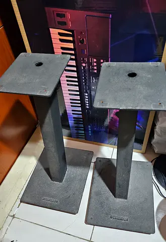 Standesign Bookshelf Speaker Stands