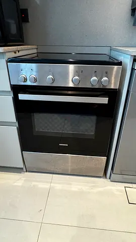 Siemens electric oven (60 cm)