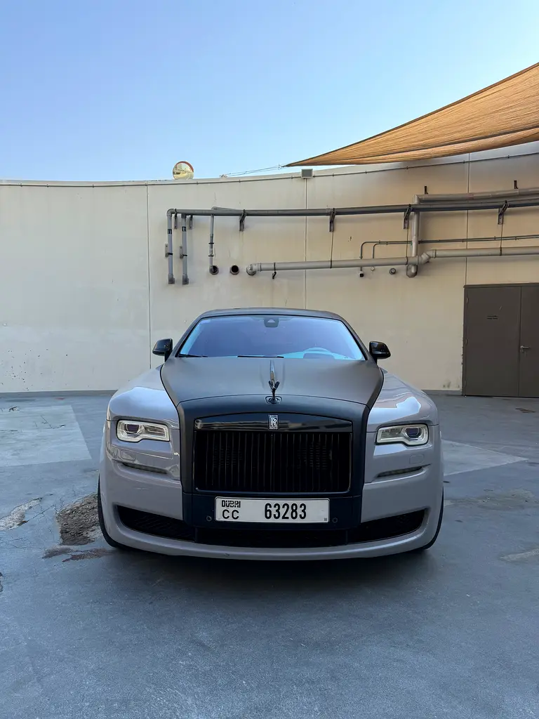 Rolls-Royce Ghost 2015 — photo 1 of 11