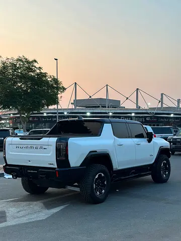 2022 GMC HUMMER — фото 4