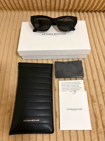 Original Brand new Victoria Beckham black eye cat sunglasses with case and box - Made in Italy