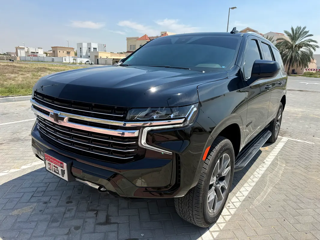 Chevrolet Tahoe 2023 — photo 1 of 20
