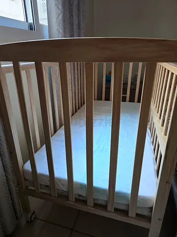 Moon Wooden Portable Baby Crib with Mattress - Natural  White