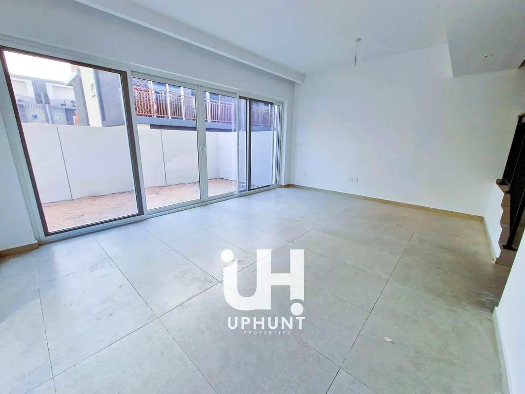 BRAND NEW 4BEDROOM WITH BIG BALCONY / ON PRIME LOCATION/GOOD FOR LIVING