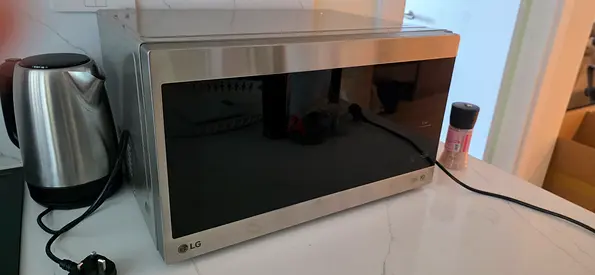 LG Countertop Microwave - Good Working Condition